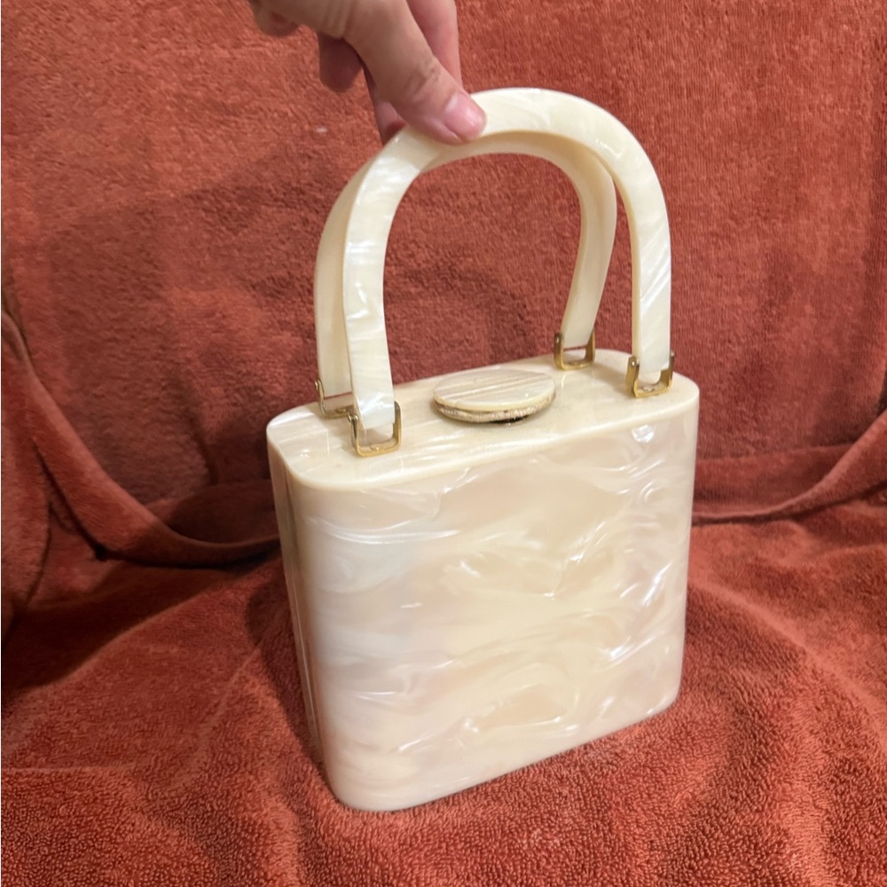 Vintage lucite purse ivory pearl lucite purse square double handle lucite purse